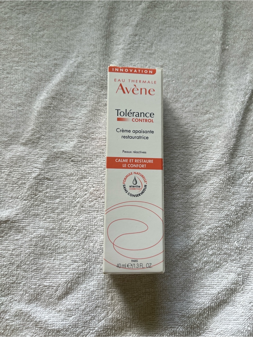 Avène Tolérance CONTROL Soothing Restorative Cream — White & Coral